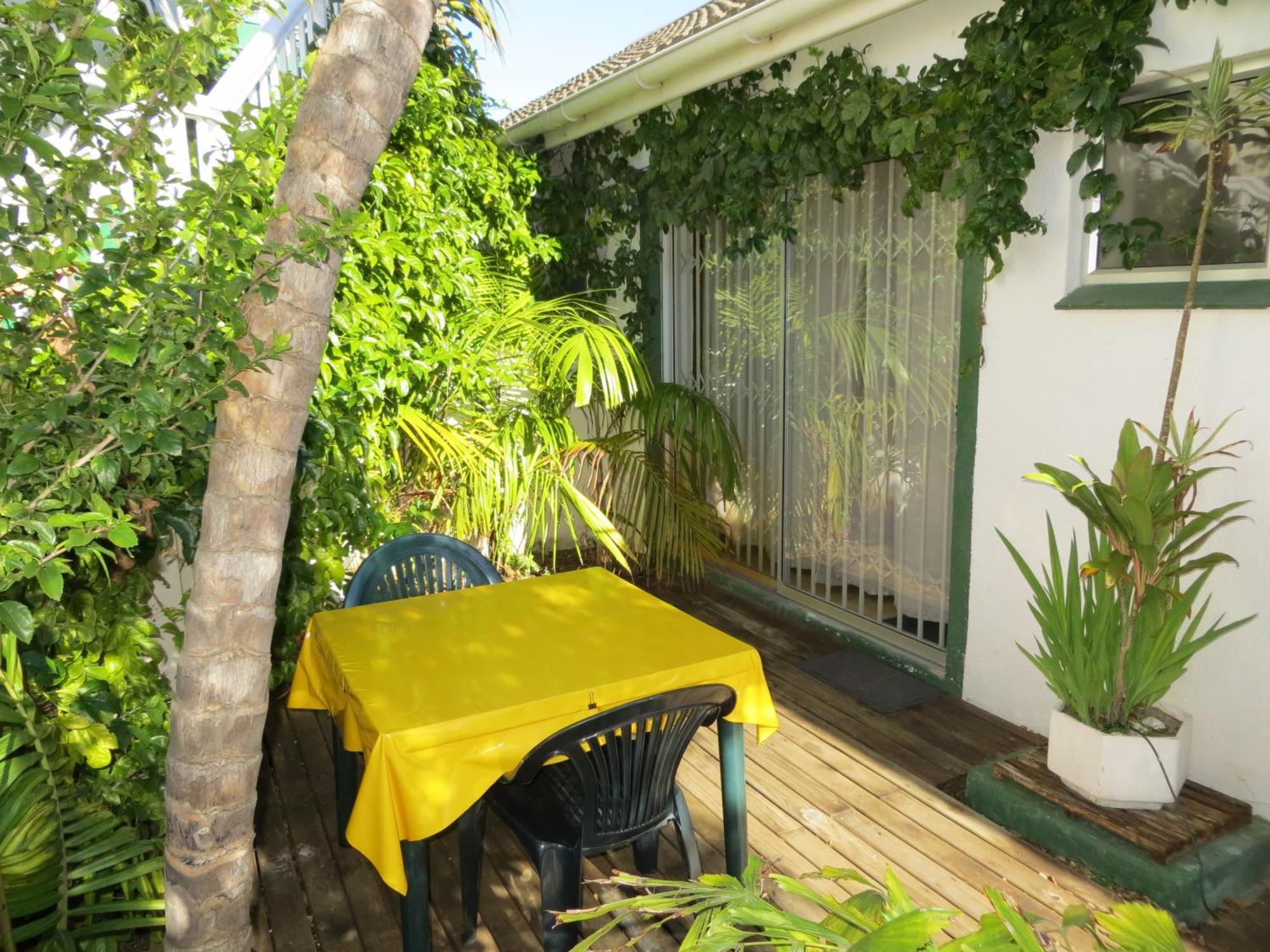 Cape Oasis Guesthouse Bloubergstrand Exterior foto