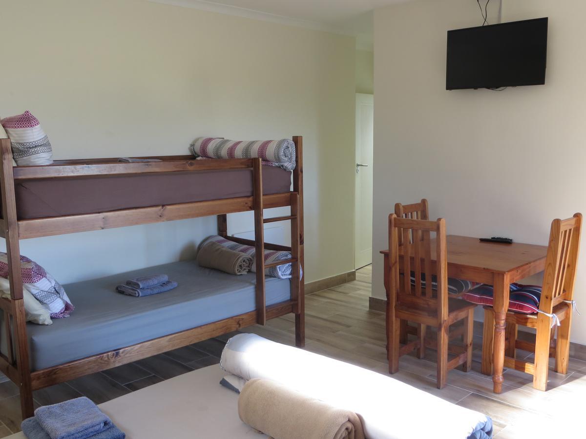 Cape Oasis Guesthouse Bloubergstrand Exterior foto